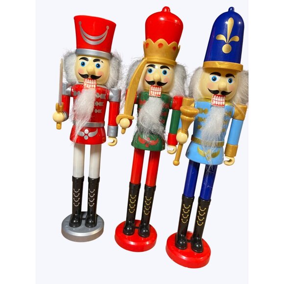 Plastic Nutcracker Soldiers Christmas Decor 8.5-9 Inches tall Set of 3 - Picture 1 of 11